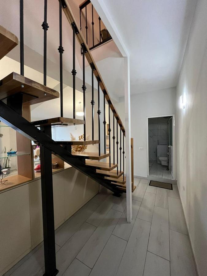 Shkodra Duplex Apartment Екстер'єр фото