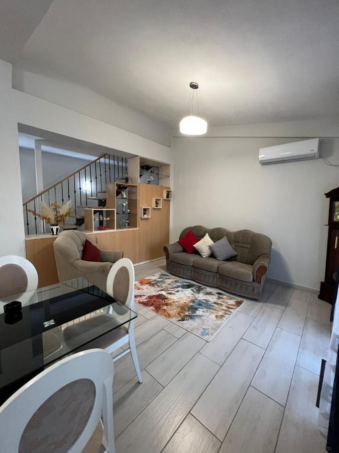 Shkodra Duplex Apartment Екстер'єр фото