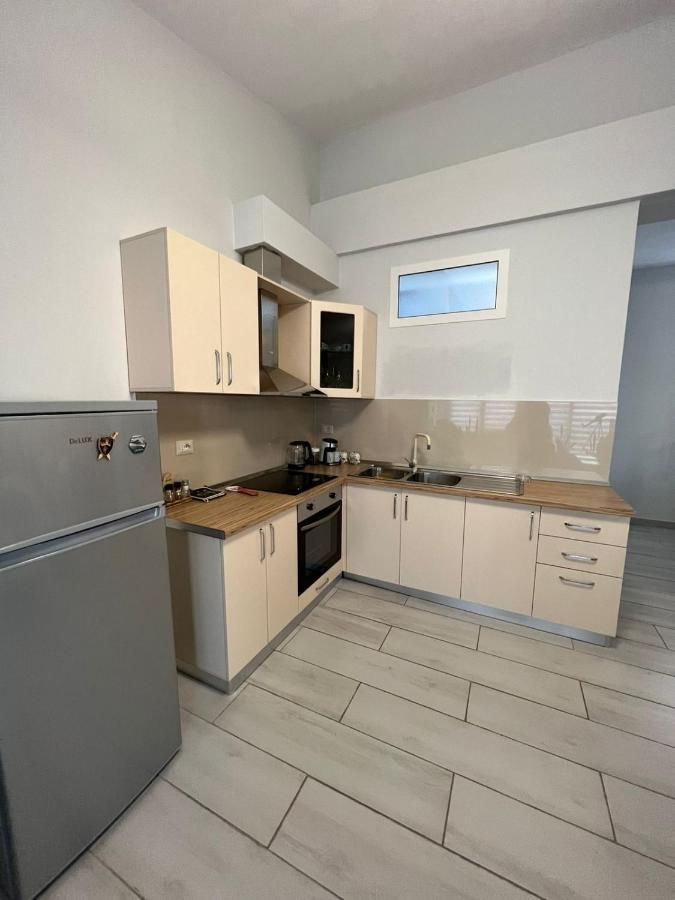 Shkodra Duplex Apartment Екстер'єр фото