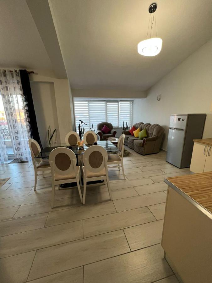 Shkodra Duplex Apartment Екстер'єр фото