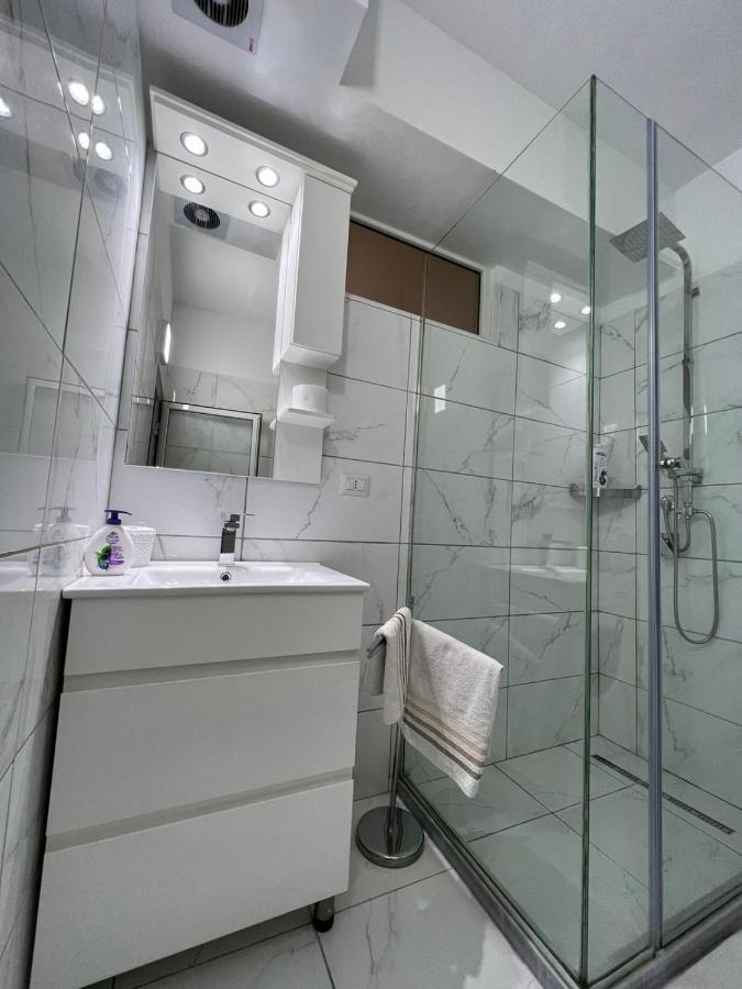 Shkodra Duplex Apartment Екстер'єр фото