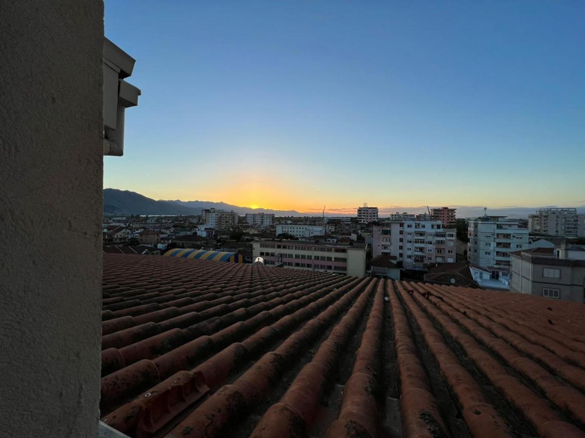 Shkodra Duplex Apartment Екстер'єр фото