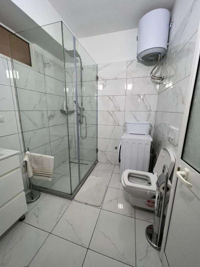 Shkodra Duplex Apartment Екстер'єр фото